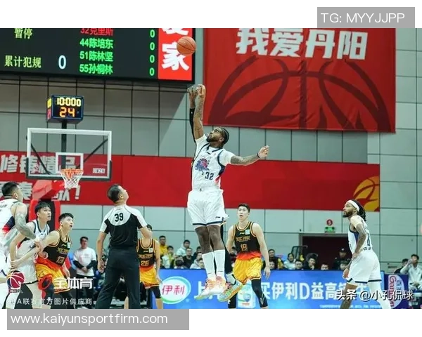 媒体人透露达拉斯摩尔已正式加盟吉林男篮开启新征程